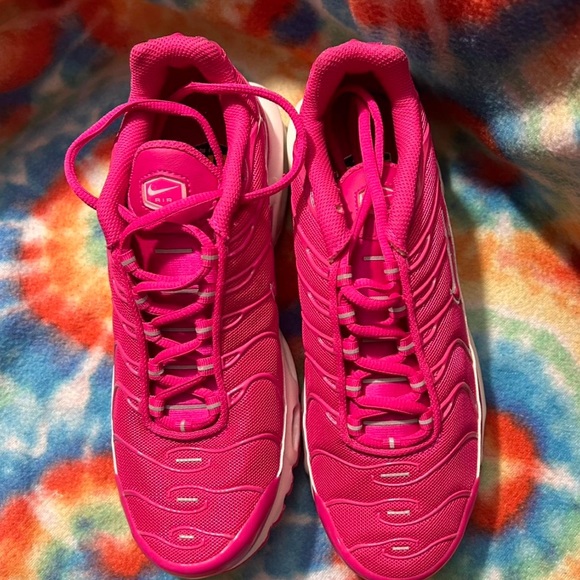 New Womens Air Max Plus ‘Hot Pink’ - Picture 3 of 7